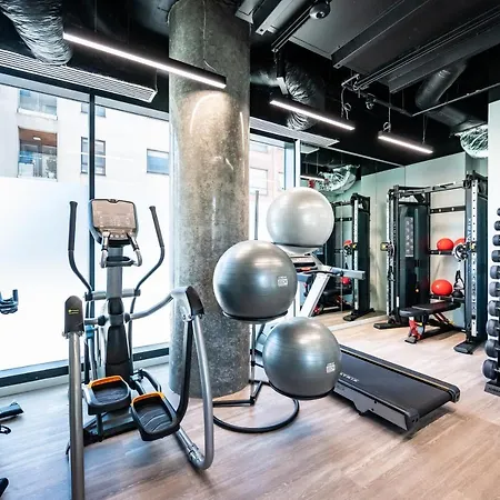Apartahotel Staycity Quay 4*