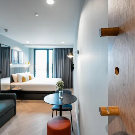 Apartahotel Staycity Quay 4*