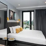 Hotel Staycity Quay