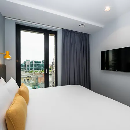 Staycity Quay Szálloda 4*