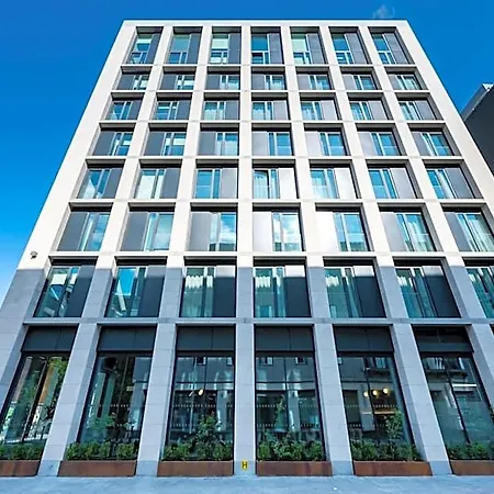 Hotel Staycity Quay