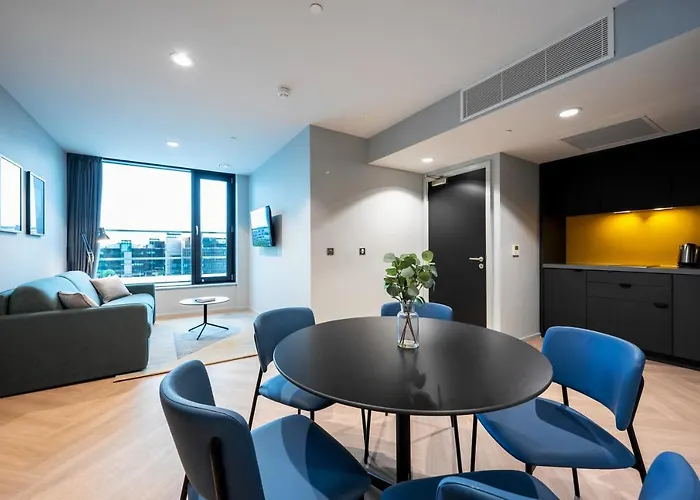 Отель Staycity Quay
