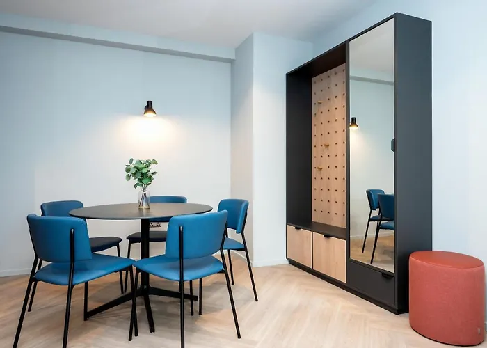 Staycity Quay 4*